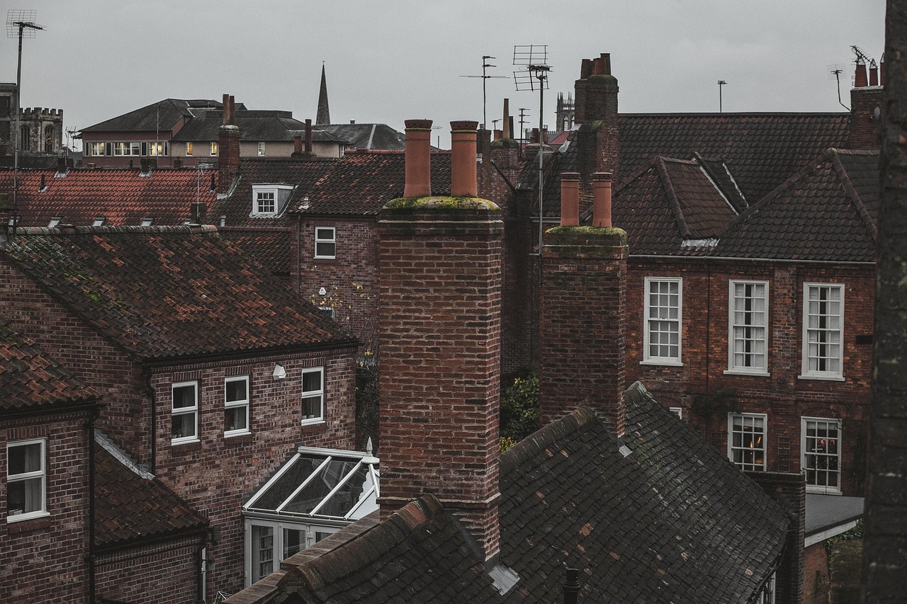 Property slideshows, mortgage calculator & live Agency Desk